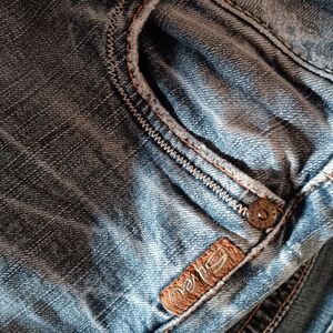 Silver Jeans Women's Boot Cut Dark Blue Denim Jeans with Brown Accents